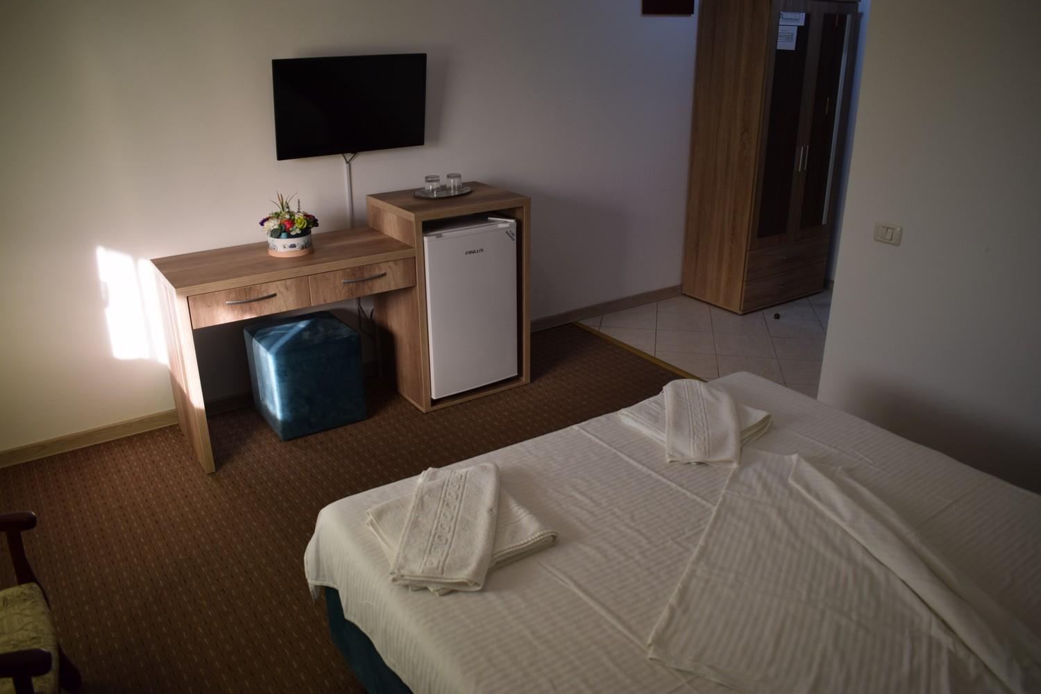 Hotel Ibiza Eforie Bagian luar foto