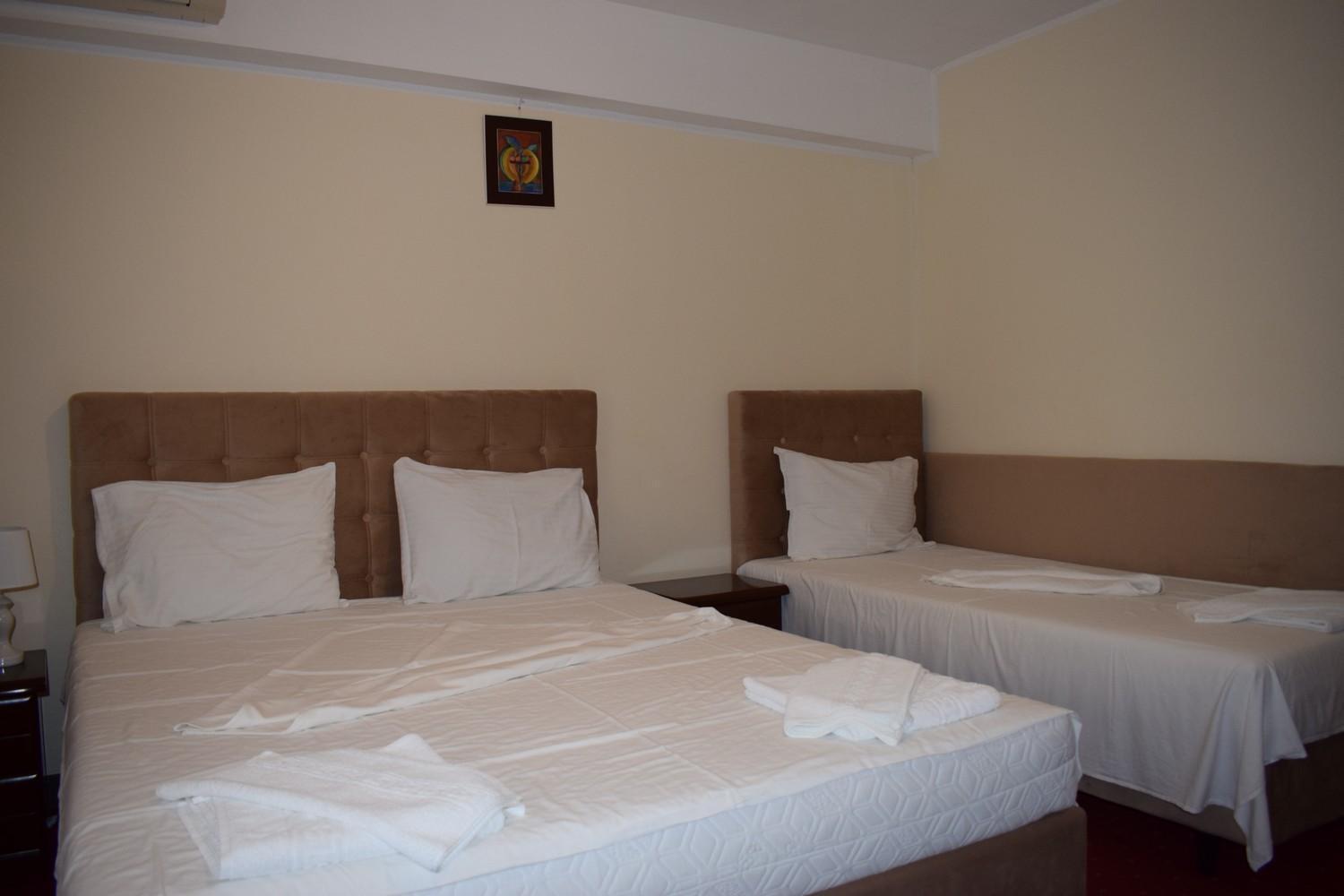 Hotel Ibiza Eforie Bagian luar foto