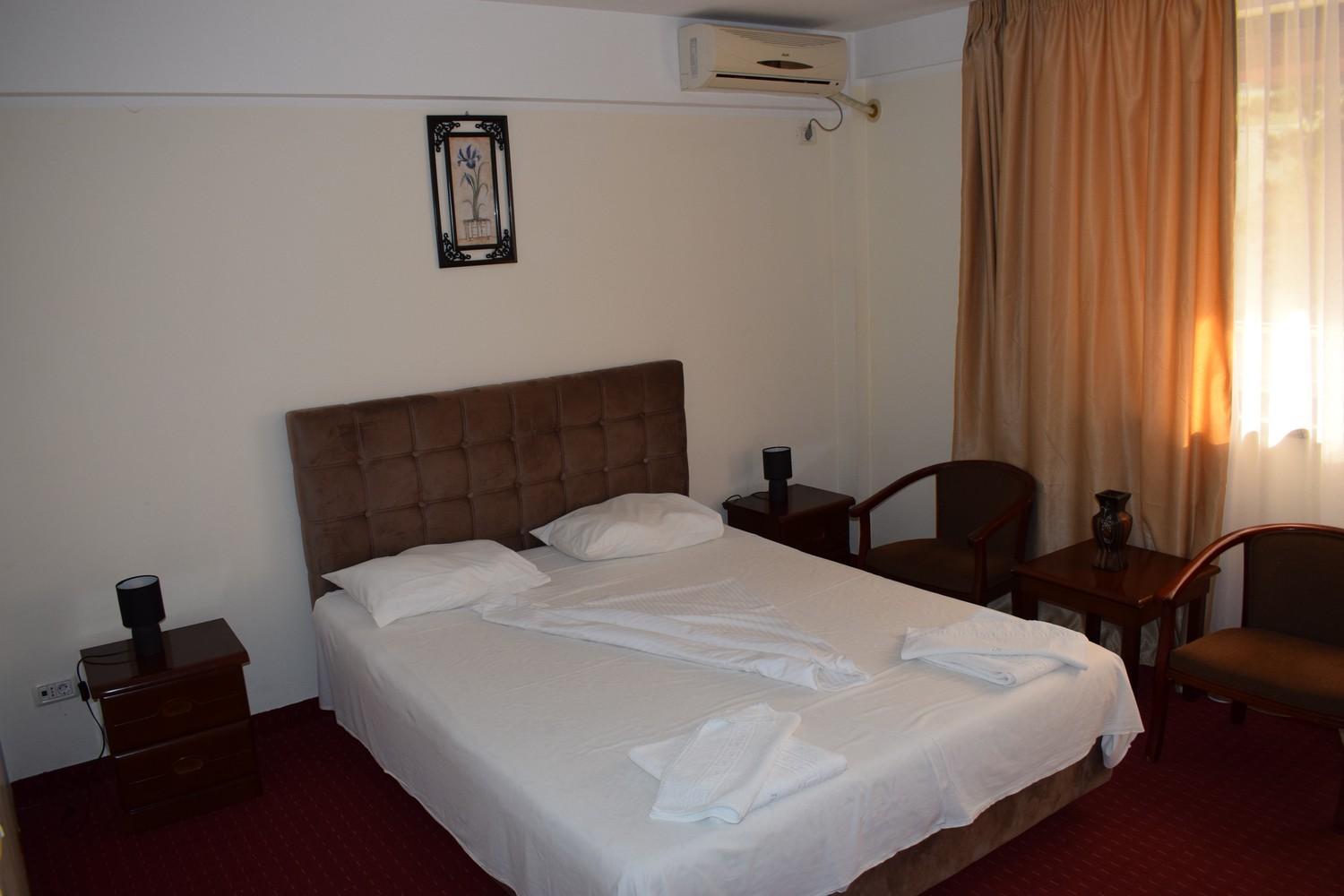 Hotel Ibiza Eforie Bagian luar foto