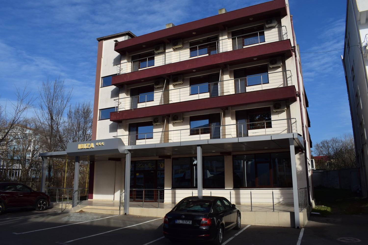 Hotel Ibiza Eforie Bagian luar foto